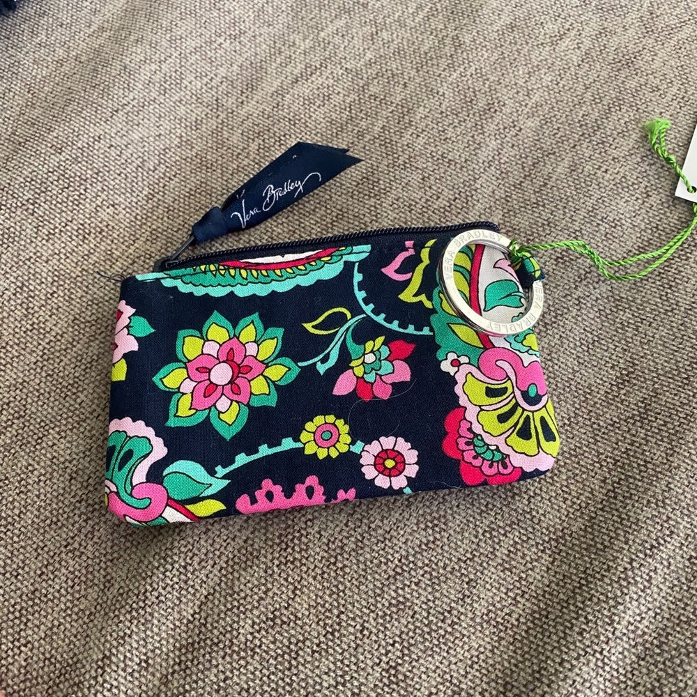 NWT Vera Bradley Zip ID.  Retired Petal Paisley